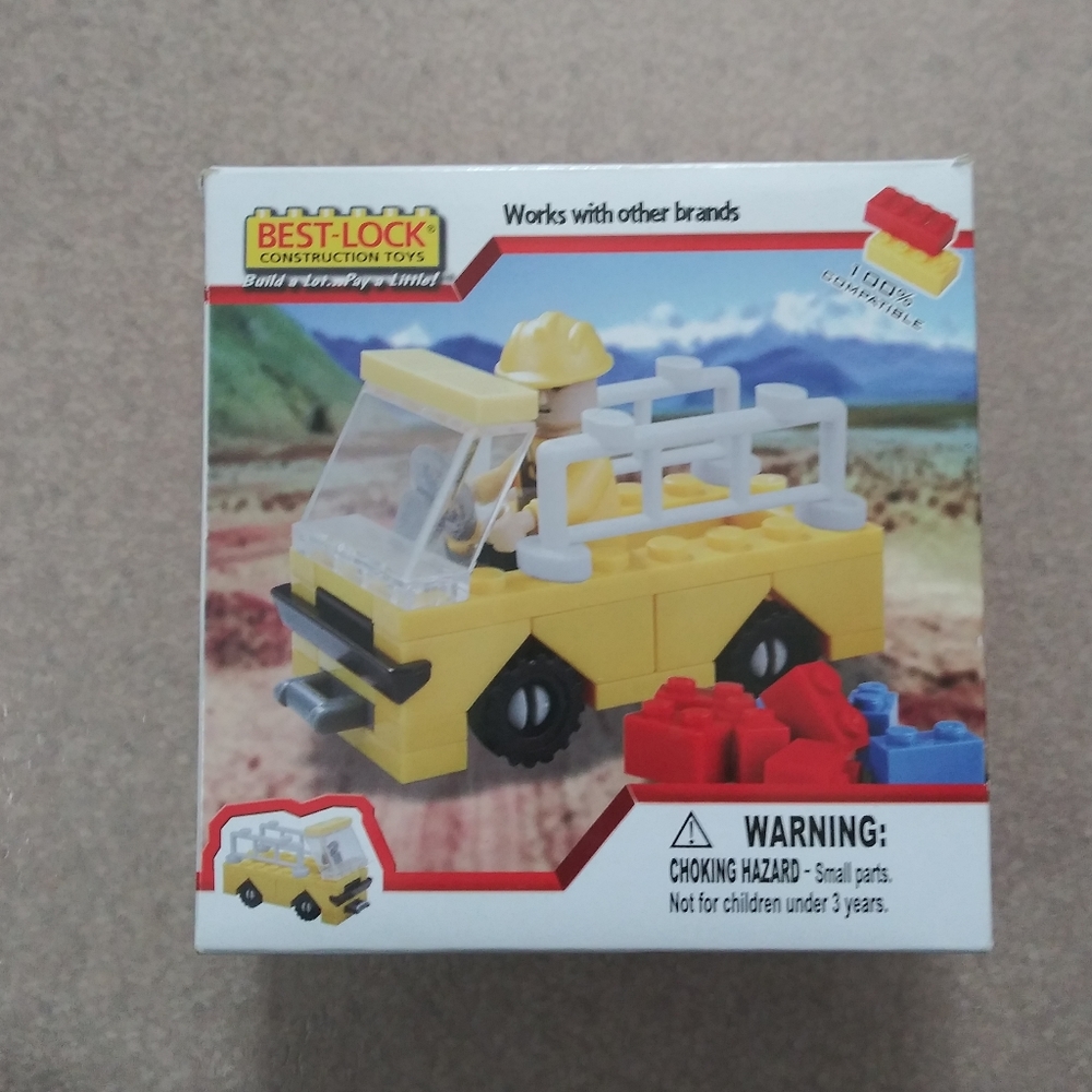 💛FREE W/ PURCHASE Legos-no missing pieces